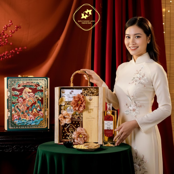 Set Quà Tết Mã Đáo Rượu Trà Sâm Ngọc Linh Bánh Kẹo SNG08 – Quà Biếu Sang Trọng Gửi Chúc Thành Công & Thịnh Vượng